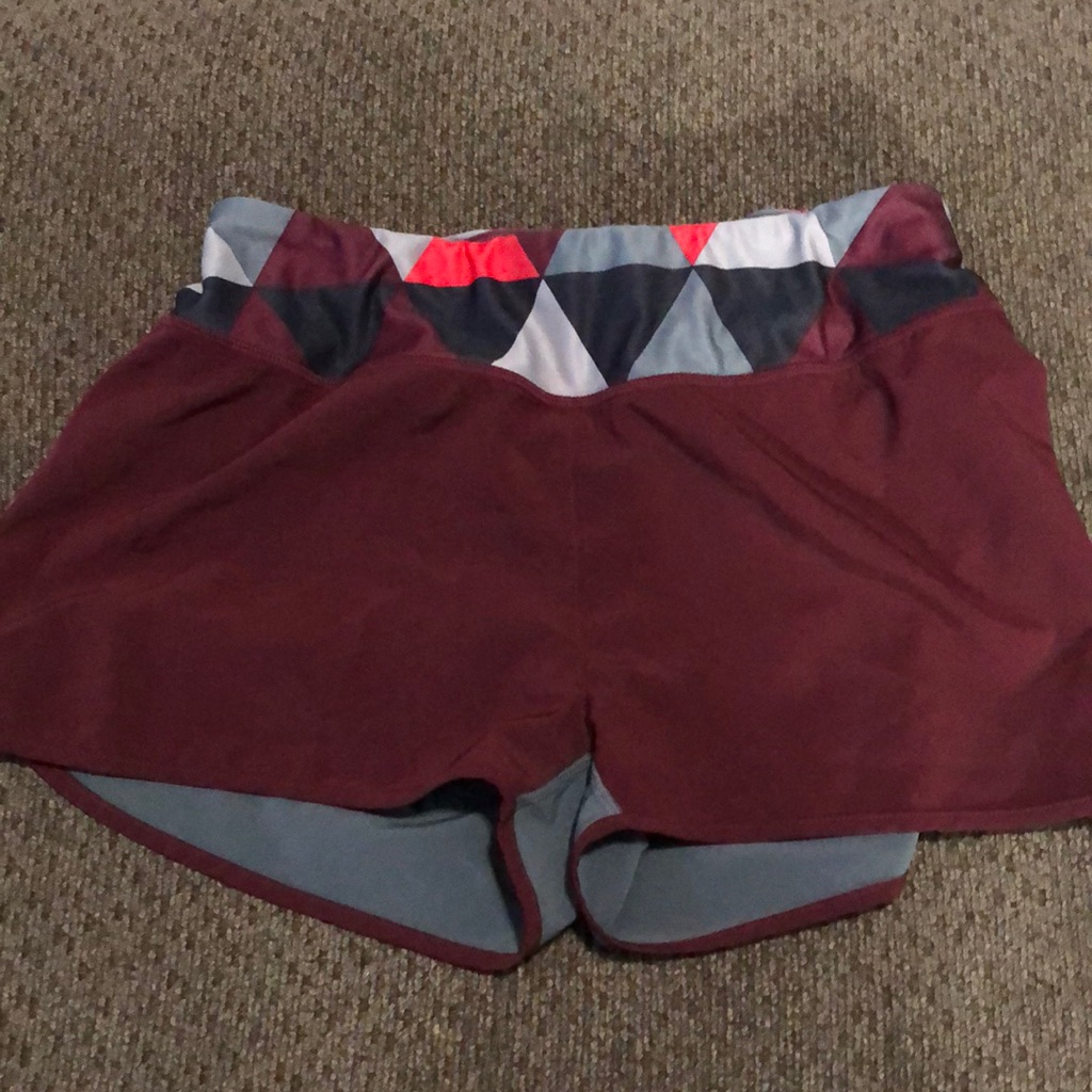 Mpg Womens Small Burgundy And Gray Running Shorts With Built In Liner
